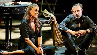 Evrim Alasya ve Kerem Alışık, dünyanın en prestijli sahnesi Cambridge Theater’da!