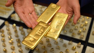Altın düştü! Altın fiyatları ne kadar? Gram altın 4 bin lira üstünde