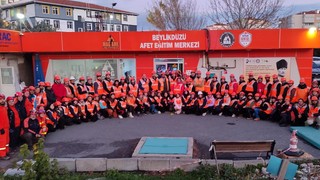 Bu çağrı hepimize! Mahallenizin afet gönüllüsü olun!