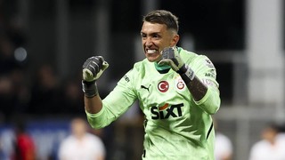 Bülent Korkmaz'dan Muslera sözleri: 'Burada mütevazı olamayacağım'