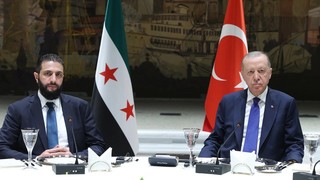 Erdoğan’dan Şara’ya: Suriye çatışmanın dışında kalmalı