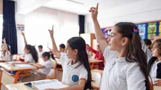 Okullarda yeni dönem başlıyor: Serbest kıyafet sona erdi!