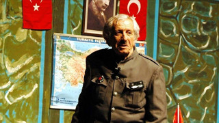 Geleneksel Tiyatronun büyük ustası Nejat Uygur’a saygıyla...