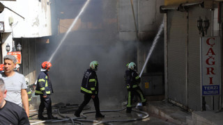 Denizli'de yangın çıktı! 17'si çocuk 21 kişi kurtarıldı