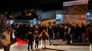Tünel inşaatı evlere zarar verdi! İzmirliler tepkili