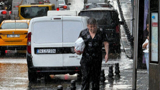 Meteoroloji İstanbul için uyardı! Kuvvetli sağanak etkili olacak