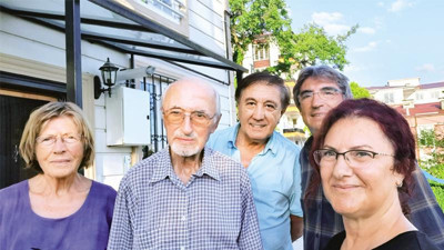 ‘Yurttan Sesler’in usta sazı ve koro şefi Tuncer İnan Aydınlık'a konuştu-3: ‘Kültür sınırlarını coğrafya sınırı gibi çizemezsiniz’