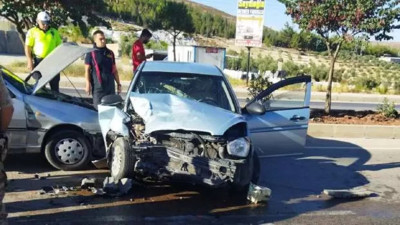 Kilis'te zincirleme kaza: 1'i polis, 4’ü jandarma, 8 yaralı