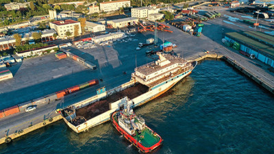 Yunanistan'ın ateş açtığı gemi Haydarpaşa Limanı'nda