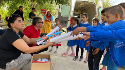 Kilis’te köylere kitap kampanyası sürüyor