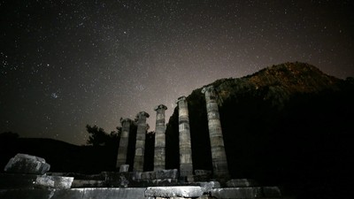 Priene Antik Kenti'ndeki gökyüzü görenleri büyüledi