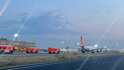 THY uçağı zorunlu iniş yaptı, pistte itfaiyeler karşıladı!