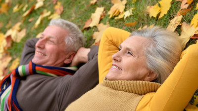 Genç görünmek isteyenler o listeyi uyguluyor! İşte 6 yaş genç görünmenin sırları...