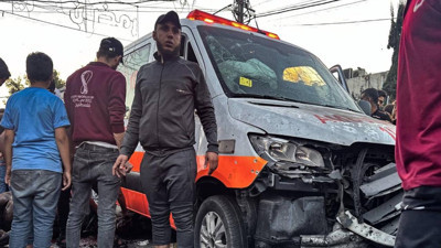 Filistin Kızılayı: İsrail ambulansları hedef alıyor