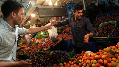 2023’te ücretli çalışan da esnaf sayısı da geriledi