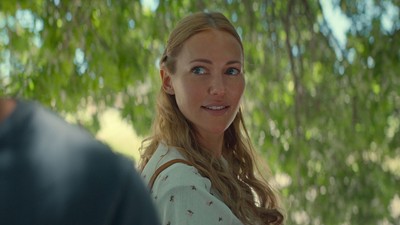 Meryem Uzerli ‘Ru’ dizisiyle ekranlara geri dönüyor