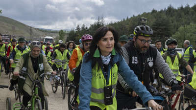 Yüzlerce kişi sağlıklı yaşam için pedal çevirdi