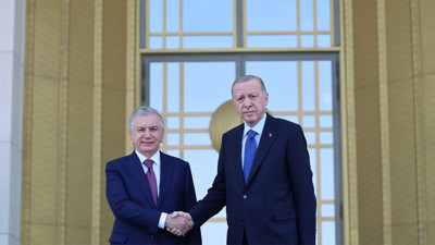 Cumhurbaşkanı Erdoğan, Özbekistan Cumhurbaşkanı Mirziyoyev ile görüştü
