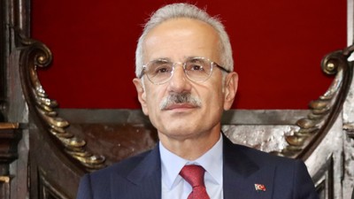 Instagram açıldı mı, ne zaman açılacak? Bakan Uraloğlu net konuştu: Bir an önce...