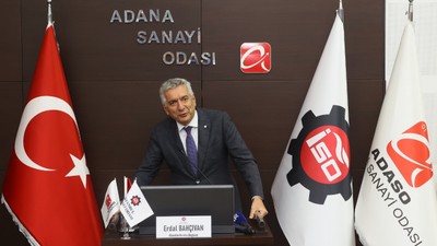 ‘Akademiyi sırça köşklerinden çıkarmamız lazım’