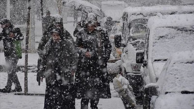 Meteoroloji uzmanı uyardı! Paltonuzu, eldivenlerinizi hazırlayın! 12 ilde şiddetli kar yağışı...