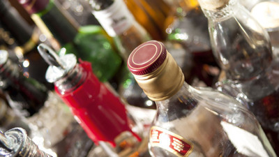 Alkole dev zam geldi! Hangi alkol grubuna zam geldi? 70'lik Beylerbeyi göbek rakı ne kadar? Tuborg bira fiyat listesi 2025