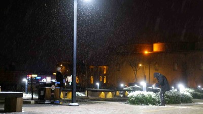 Edirne’de lapa lapa yağan kar böyle görüntülendi