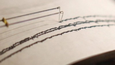 Deprem mi oldu? Kandilli ve AFAD son depremleri açıkladı... Erzincan peş peşe sallandı!