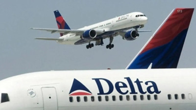 Uçaktaki koku korku yarattı! Uçak acil iniş yaptı