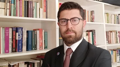 Akademisyene hakaret cezasız kalmadı