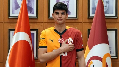 Galatasaray Arda Ünyay transferini açıkladı! Sarı-kırmızılılar genç futbolcuyu kadrosuna kattı