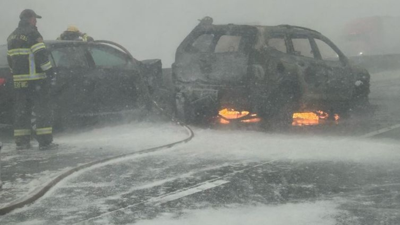 ABD'de zincirleme kaza: 100'ü aşkın araç birbirine girdi