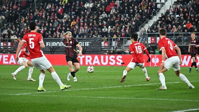 Galatasaray, AZ Alkmaar'a 4-1 kaybetti! Sarı-kırmızılılar, UEFA Avrupa Ligi'nde turu zora soktu