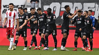 Beşiktaş, kupada çeyrek finale yükseldi! Siyah-beyazlılar, Antalyaspor deplasmanında kazandı
