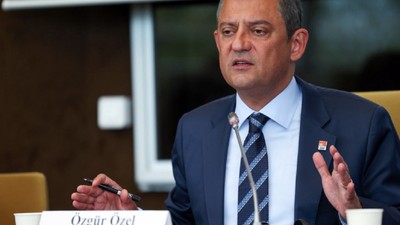 Özel, HAMAS'ın vatan mücadelesine 'terör eylemi' dedi