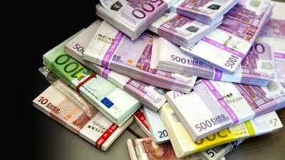 Euro tarihi rekor kırdı! İlk kez o seviyeye çıktı