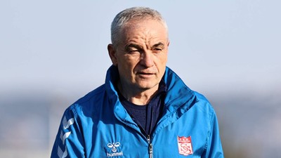 Sivasspor Teknik Direktörü Rıza Çalımbay gelecekten umutlu
