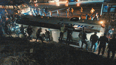 Çankırı'da korkunç kaza! İşçi servisi devrildi: Çok sayıda yaralı var!