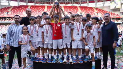 Futbolun geleceği Antalya'da buluşuyor