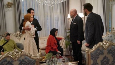 Kızılcık Şerbeti final mi yapıyor? Başrol oyuncusu diziden ayrılıyor
