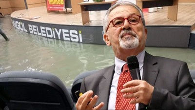 Naci Görür konuşacaktı! Bingöl Belediyesi salonu sular altında kaldı