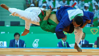 Türk ata sporumuz ‘kuraş’a ilgi artıyor