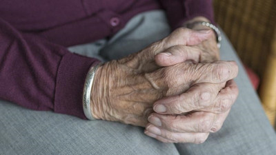 Alzheimer riskiniz olabilir: Babadan kötü miras