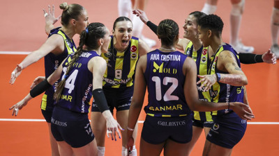 Fenerbahçe Medicana finalde! Sarı-lacivertliler, Galatasaray Daikin'i mağlup etti