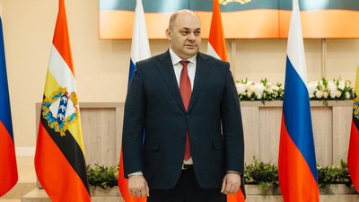 Rusya'da eski bölge valisi dolandırıcılıktan tutuklandı