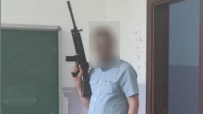 Ankara’da tüfekli poz veren müdür yardımcısına inceleme başlatıldı