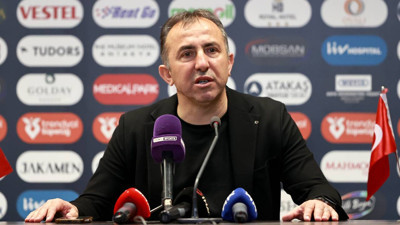 Konyaspor Teknik Direktörü Recep Uçar: 'Bizim için çok değerli ve kıymetli 3 puan oldu'