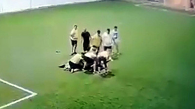 Yine halı saha yine kalp krizi! Kameralara yansıdı...