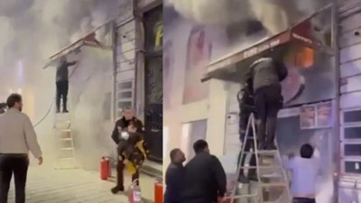 İstiklal Caddesi’nde yangın çıktı