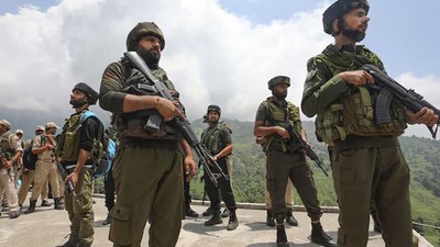 Hindistan'da terör saldırısı! 26 kişi öldü